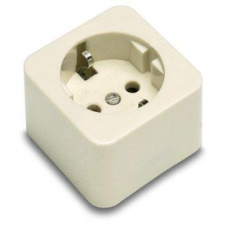 BASE SUPERFICIE TT. 16 AH. 250 V. 2301